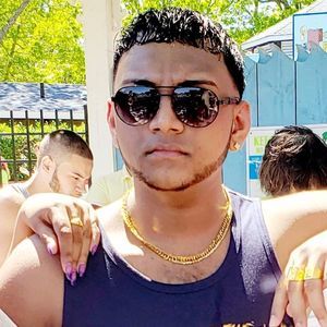 Meet your Posher, Avendra